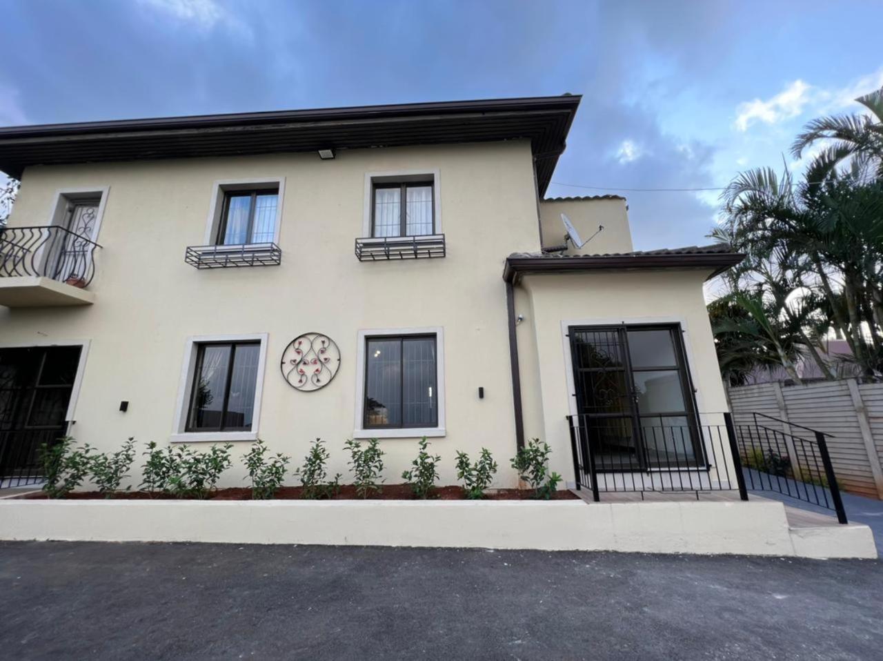 Durban Italian Villa 1&2 Szoba fotó